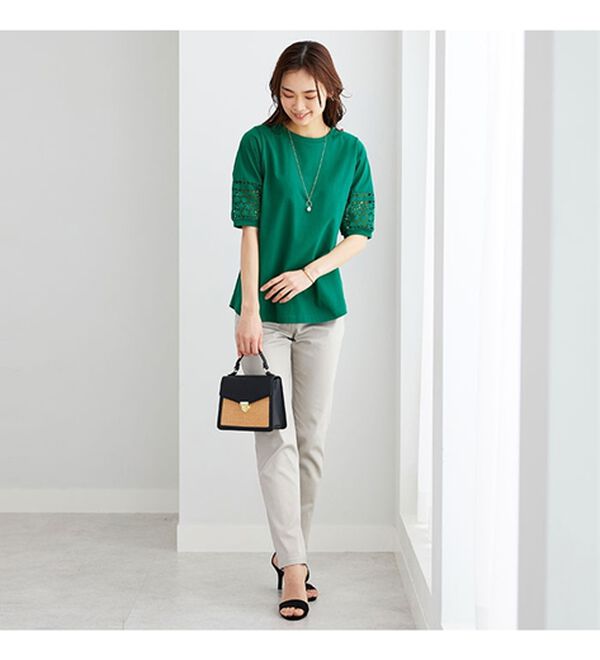 BELLUNA（ベルーナ）の「袖レース切替デザインプルオーバー（カットソー）」｜詳細画像