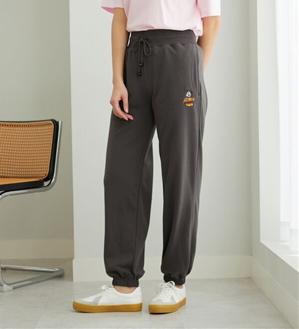 BELLUNA（ベルーナ）の「＜Ｄｉｓｎｅｙ＞【ミッキー】裾ゴム入り刺しゅう裏毛パンツ（その他パンツ）」｜詳細画像
