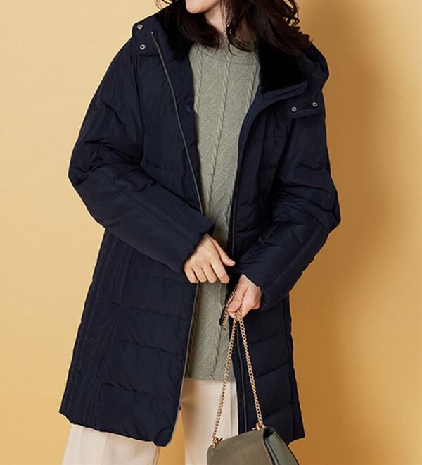 BELLUNA（ベルーナ）の「フレンチダウン使い細見えキルト切替ロングコート（ロングコート）」｜詳細画像