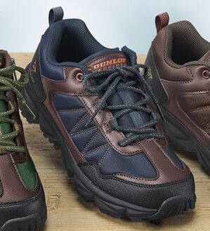 「＜ダンロップ・リファインド＞履きやすい！はっ水トラディションシューズ（メンズスニーカー）」｜ネイビー