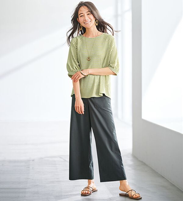 BELLUNA（ベルーナ）の「サッカー素材タック使いランタン袖プルオーバー（カットソー）」｜詳細画像