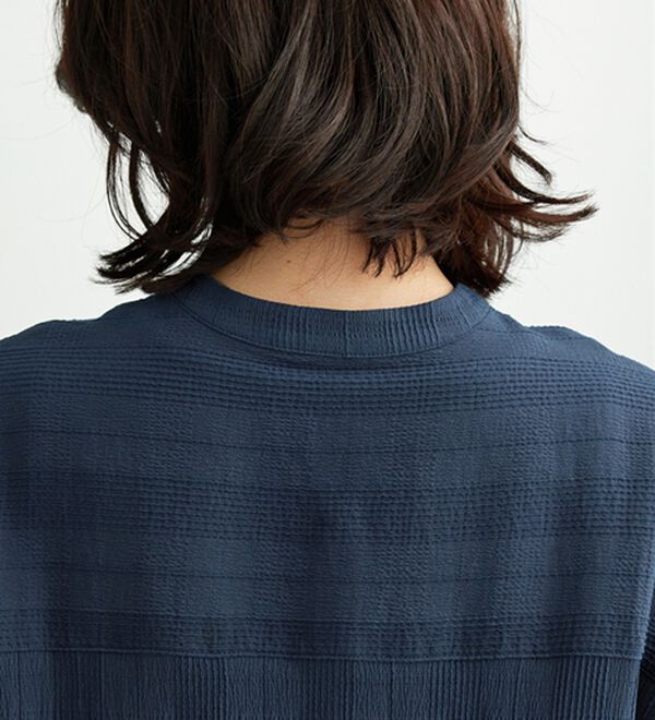 BELLUNA（ベルーナ）の「シアージャカード素材ペプラムチュニック（チュニック）」｜詳細画像