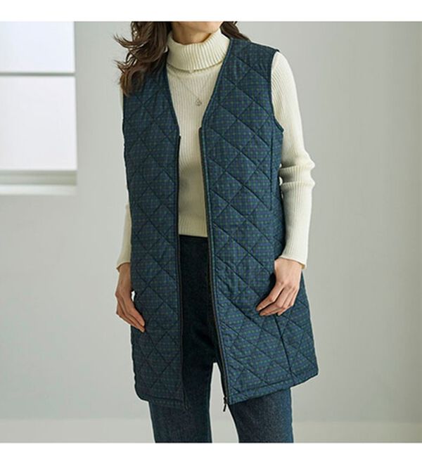 BELLUNA（ベルーナ）の「【マジ軽ウォーム】蓄熱保温キルトロングベスト（ポーチ付）（ベスト）」｜詳細画像