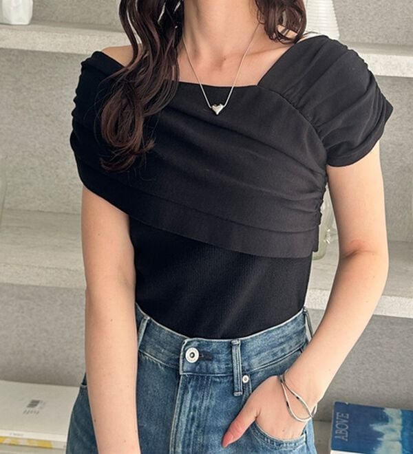 GeeRA（ジーラ）の「ドレープデザイン２ＷＡＹネックニット（ニット・セーター）」｜詳細画像