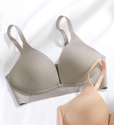 LAVIENNE（ラヴィエンヌ）の「ミセスのためのシームレスブラ（ブラジャー）」