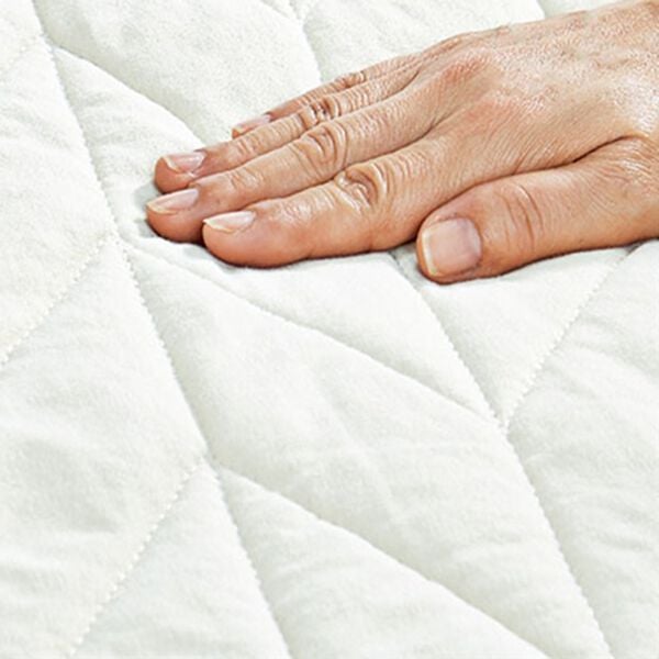 「綿１００％ヘリンボーンキルトセンターソファカバー（ソファーカバー）」｜詳細画像