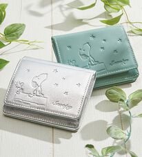 「スヌーピー　小銭が見やすい本革コンパクト財布（財布・パスケース）」