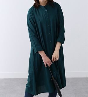 BELLUNA（ベルーナ）の「レーヨン素材タック使いロングワンピース（ロングワンピース）」｜グリーン