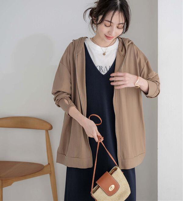 BELLUNA（ベルーナ）の「【接触冷感】絶対に焼けたくない！後プリーツＵＶパーカー（パーカー）」｜詳細画像