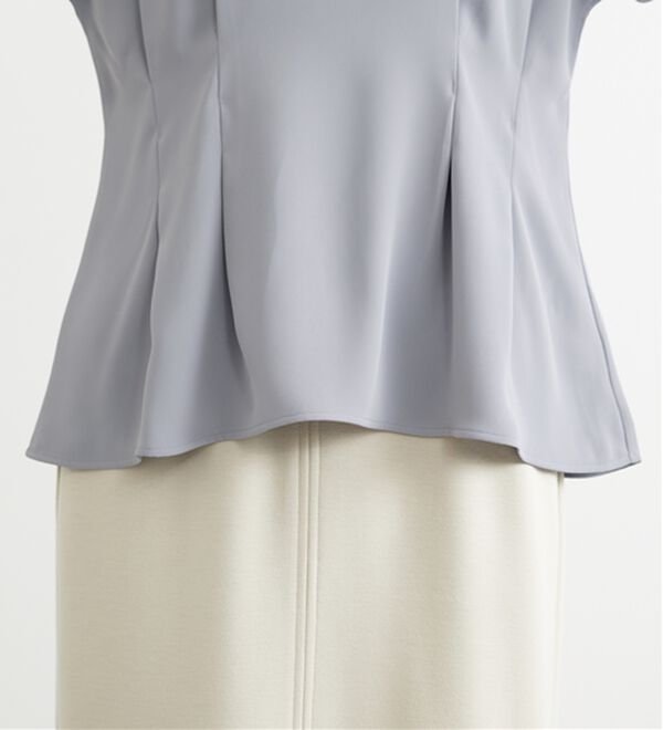 BELLUNA（ベルーナ）の「〈オフィス対応〉タックデザインブラウス（ブラウス）」｜詳細画像