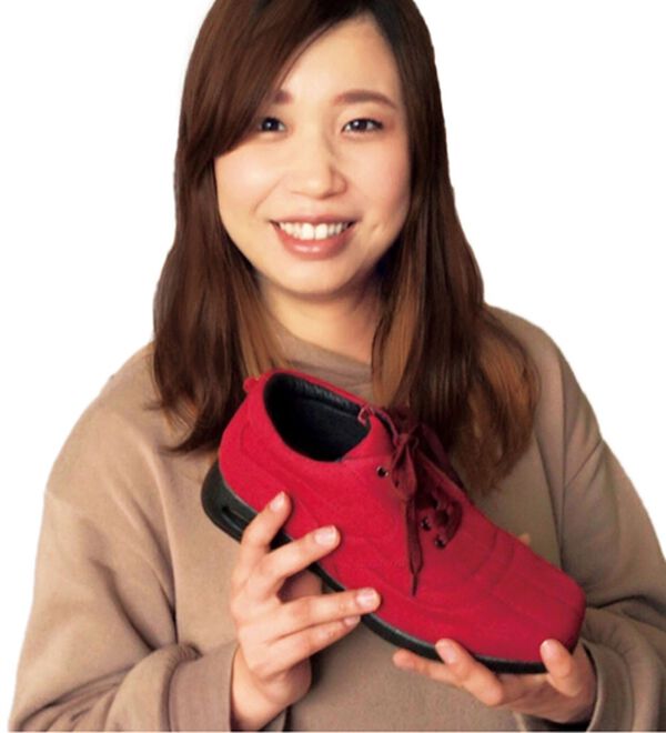 ルフラン（ルフラン）の「ほっそり見え！５Ｅ花柄型押しウォーキングシューズ（スニーカー）」｜詳細画像