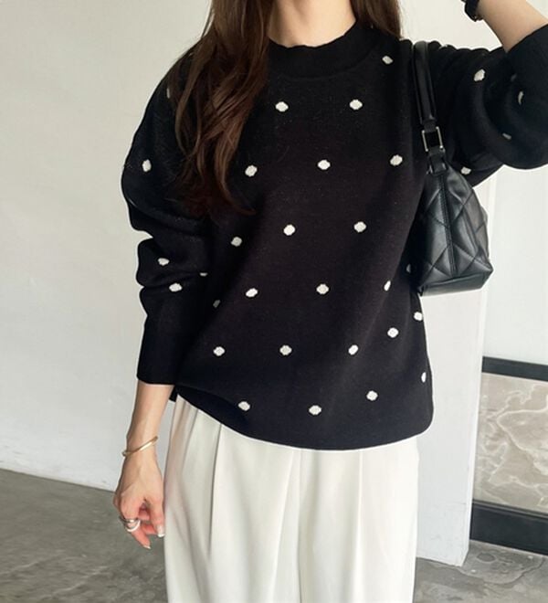 GeeRA（ジーラ）の「ドット柄ニットプルオーバー（ニット・セーター）」｜詳細画像