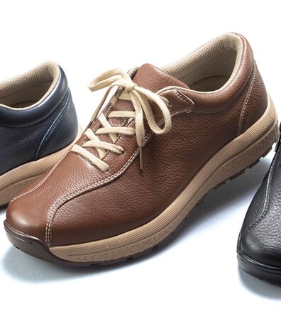 「＜ＬＥＯＮ＞ディアスキン　レザースニーカー（メンズスニーカー）」