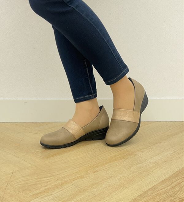 BELLUNA（ベルーナ）の「幅広ストレッチお出かけパンプス（パンプス）」｜詳細画像