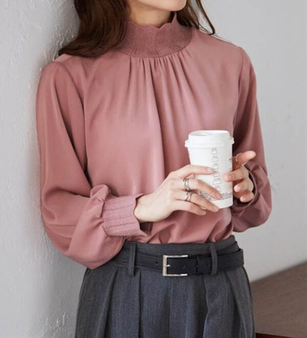 RANAN（ラナン）の「スカラップリブニット使いブラウス（ブラウス）」｜詳細画像