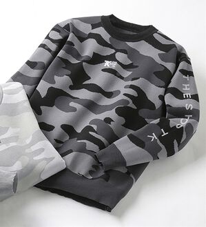 ザ ショップ ティーケー＞軽量ストレッチカモフラ柄セーター