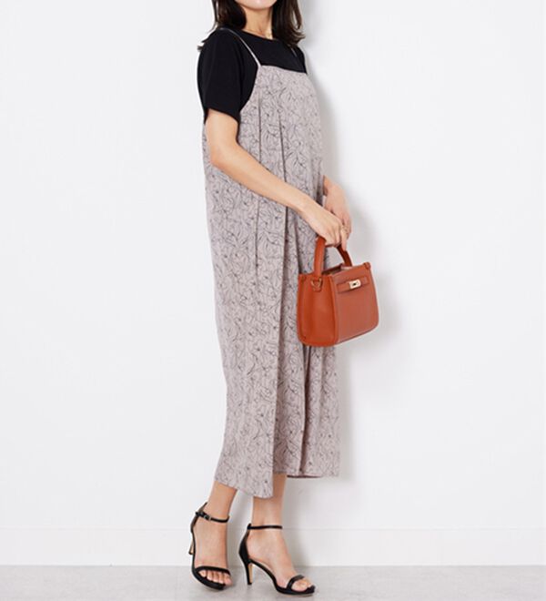 BELLUNA（ベルーナ）の「【2点セット】花柄プリントキャミワンピースアンサンブル（プリントワンピース）」｜詳細画像