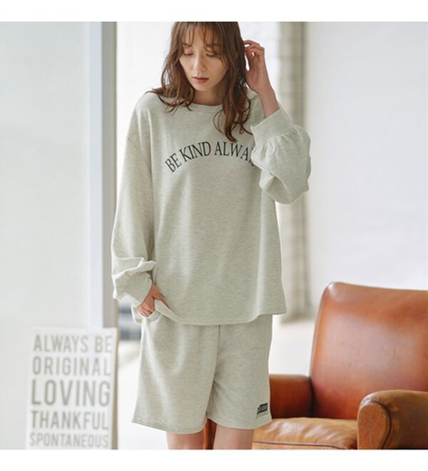 「スウェットロゴプルオーバー＆ハーフパンツセット（パジャマ・ルームウェア）」｜詳細画像