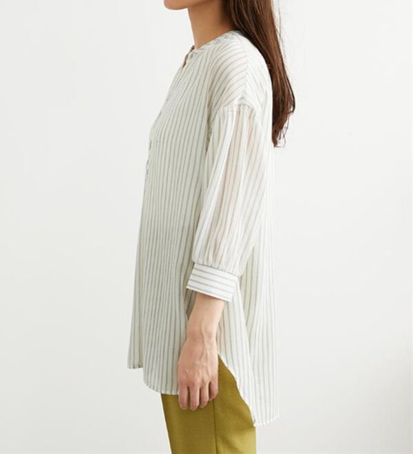 BELLUNA（ベルーナ）の「シャリ感シアー素材多ボタンチュニック（チュニック）」｜詳細画像