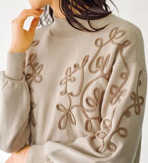 BELLUNA（ベルーナ）の「コード刺しゅうデザインニットチュニック（チュニック）」｜詳細画像