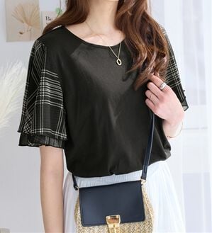 Viola e Viola（ヴィオラ エ ヴィオラ）の「【５つの機能付】袖シフォンゆるＴシャツ（Tシャツ）」｜ブラック系チェック