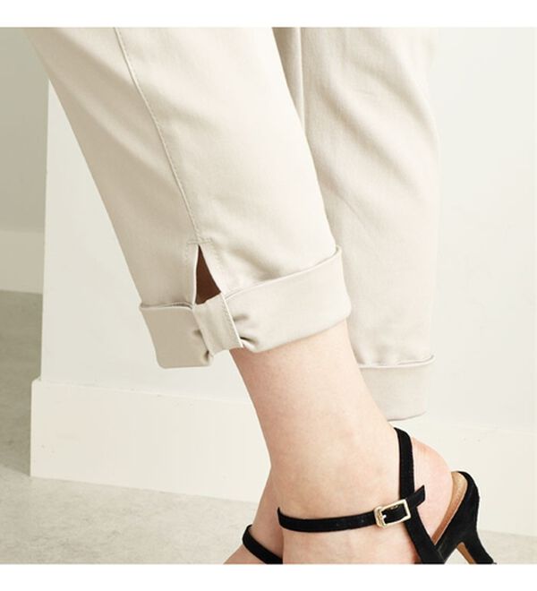 BELLUNA（ベルーナ）の「ヒンヤリ&times;サラリ速乾！綿サテンストレッチ裾リボンクロップドパンツ（クロップドパンツ）」｜詳細画像