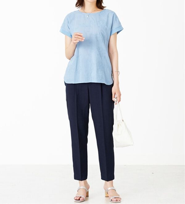 BELLUNA（ベルーナ）の「刺しゅうレース切替プルオーバー（カットソー）」｜詳細画像