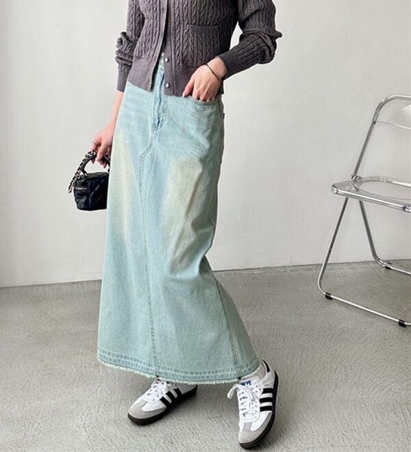 GeeRA（ジーラ）の「バックスリットデニムロングスカート（ロングスカート）」｜詳細画像