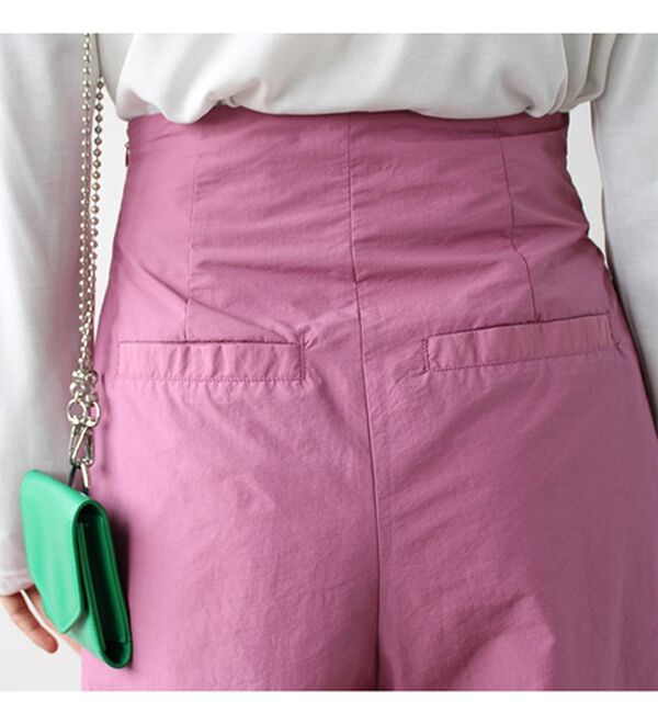 GeeRA（ジーラ）の「タックデザインストレートワイドパンツ（フルレングスパンツ）」｜詳細画像