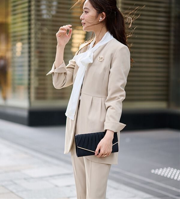 RANAN（ラナン）の「＜２点セット＞ラウンドヘムジャケットセットアップ（パンツスーツ）」｜詳細画像