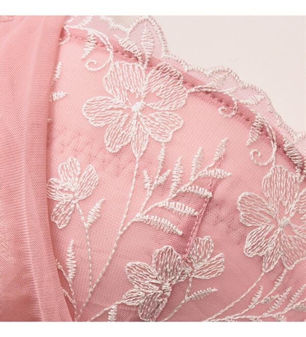 YU'NOW（ユナウ）の「ぷるるん谷間のノンワイヤーブラ＆ショーツ（ブラジャー＆ショーツセット）」｜詳細画像