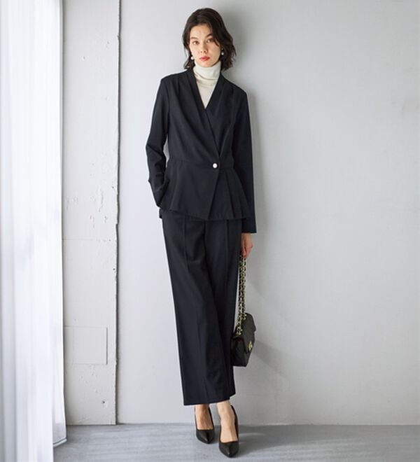 GeeRA（ジーラ）の「【２点セット】パールボタンペプラムプリーツブラウスセットアップ（その他スーツ）」｜詳細画像