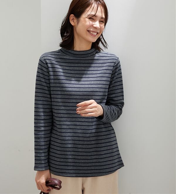 BELLUNA（ベルーナ）の「ふわふわ裏ファーハイネックプルオーバー（カットソー）」｜詳細画像