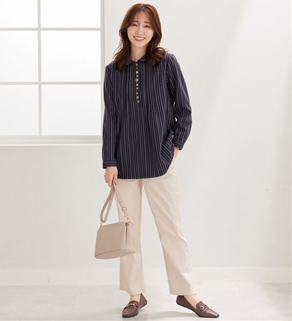 BELLUNA（ベルーナ）の「【ふわふわ裏ファー】パチパチしにくい裏ファーオーバーブラウス（ブラウス）」｜詳細画像