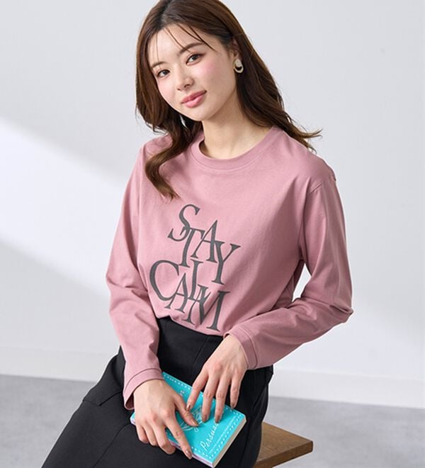 BELLUNA（ベルーナ）の「綿１００％素材フロッキーロゴ長袖Ｔシャツ（Tシャツ）」｜詳細画像