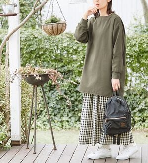 Viola e Viola（ヴィオラ エ ヴィオラ）の「リブ使いダブルガーゼチュニック（チュニック）」｜カーキグレー