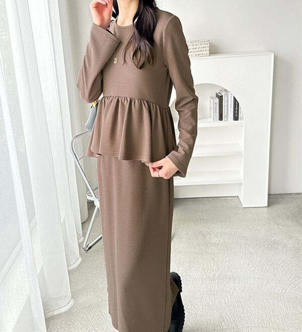 GeeRA（ジーラ）の「楽ちん！ペプラムデザインワンピース（カットソーワンピース）」｜詳細画像