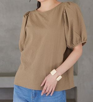 RANAN（ラナン）の「ひんやり！サッカー素材袖ボリュームブラウス（ブラウス）」｜詳細画像