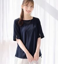 alotta（アロッタ）の「【選べる袖丈】柔らか綿混素材パール調ボタンＴシャツ（カットソー）」