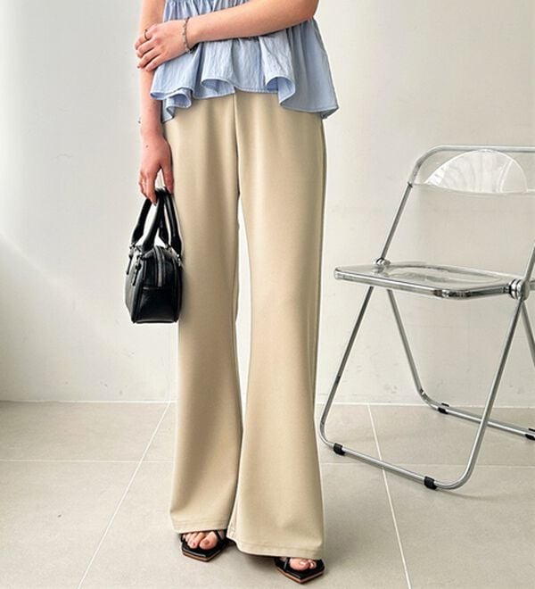 GeeRA（ジーラ）の「美脚見えカーブフレアパンツ（フルレングスパンツ）」｜詳細画像