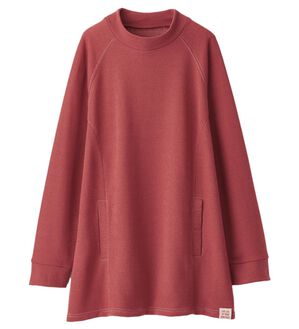 BELLUNA（ベルーナ）の「綿入り素材ラグランデザインポケットトレーナー（トレーナー・スウェット）」｜テラコッタ