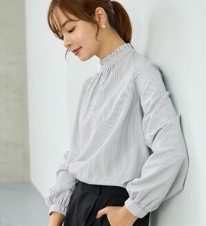 alotta（アロッタ）の「フリル衿ギャザーブラウス（ブラウス）」｜グレーストライプ