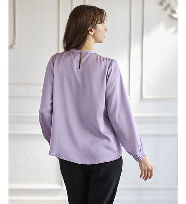 BELLUNA（ベルーナ）の「大人の艶感ヴィンテージサテン素材ブラウス（ブラウス）」｜詳細画像