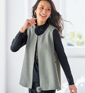 BELLUNA（ベルーナ）の「ミンクボール使いフェイクウールベスト（ベスト）」｜詳細画像