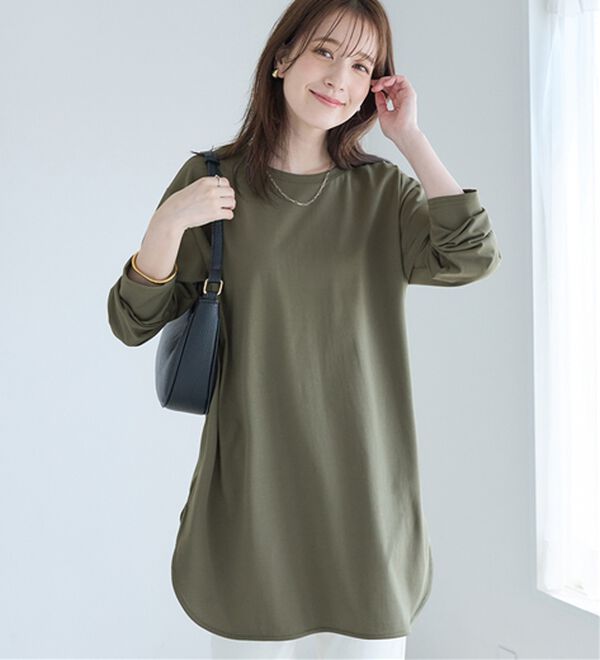 Viola e Viola（ヴィオラ エ ヴィオラ）の「ひんやり＆さらり綿混チュニックＴシャツ（チュニック）」｜オリーブ／長袖