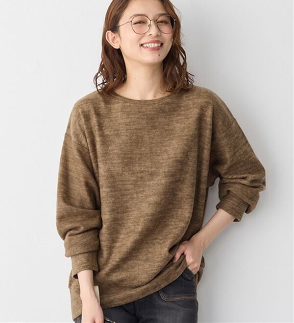 Viola e Viola（ヴィオラ エ ヴィオラ）の「【毎日着たい！】柔らかニットソーシンプルトップス（カットソー）」｜カーキ　クルーネック