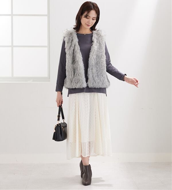 BELLUNA（ベルーナ）の「着映える！ショート丈もこもこファーベスト（ベスト）」｜詳細画像