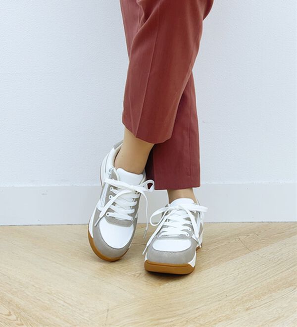 BELLUNA（ベルーナ）の「＜Ｓｏｉｔｔｏ　Ｍｅ＞レースアップスニーカー（スニーカー）」｜詳細画像