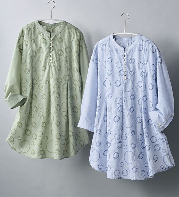 BELLUNA（ベルーナ）の「【２枚組】綿混素材くるくるドット刺しゅうチュニック（チュニック）」｜詳細画像