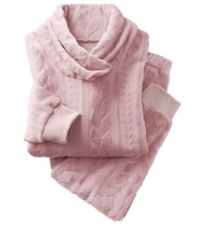 LAVIENNE（ラヴィエンヌ）の「寒がりさんのためのふわっもこケーブルフリースパジャマ（パジャマ・ルームウェア）」｜ローズ